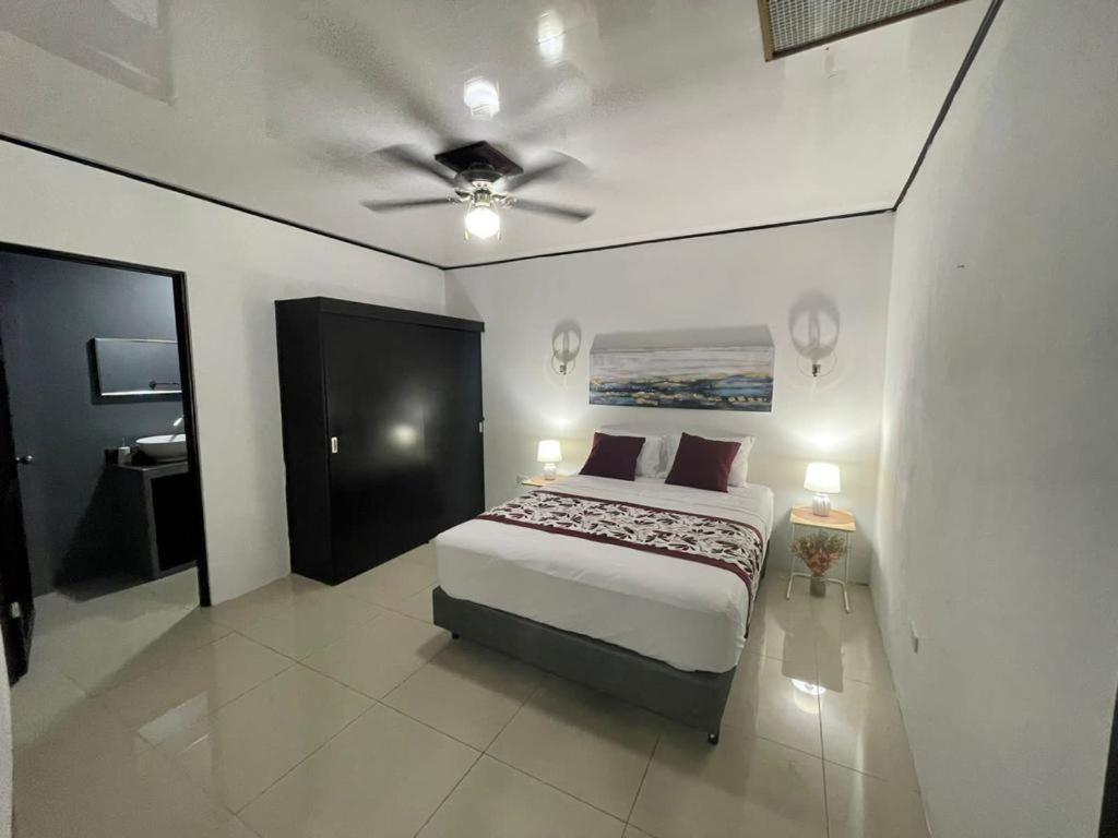 Apartamentos Cielo #1, Airport Juan Santamaria Alajuela Eksteriør bilde